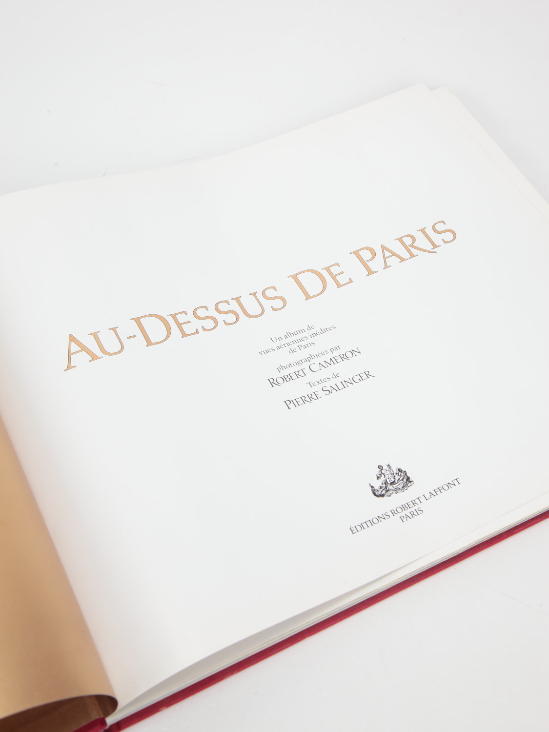 Купить Au-Dessus de Paris, Книга о Париже 85 года 