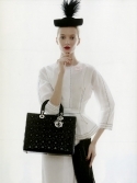 Звезды с Lady Dior Patent Large Bag