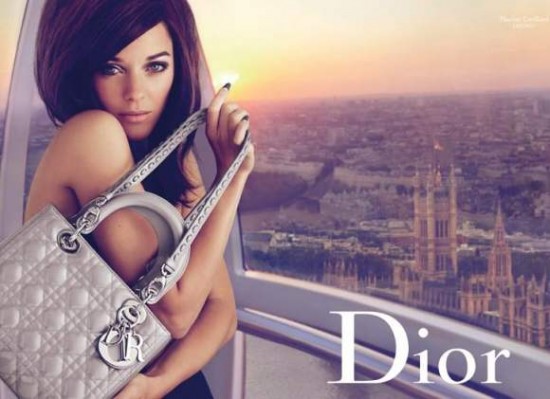 Звезды с Lady Dior Medium Bag