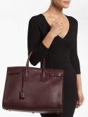 Звезды с Sac De Jour leather tote